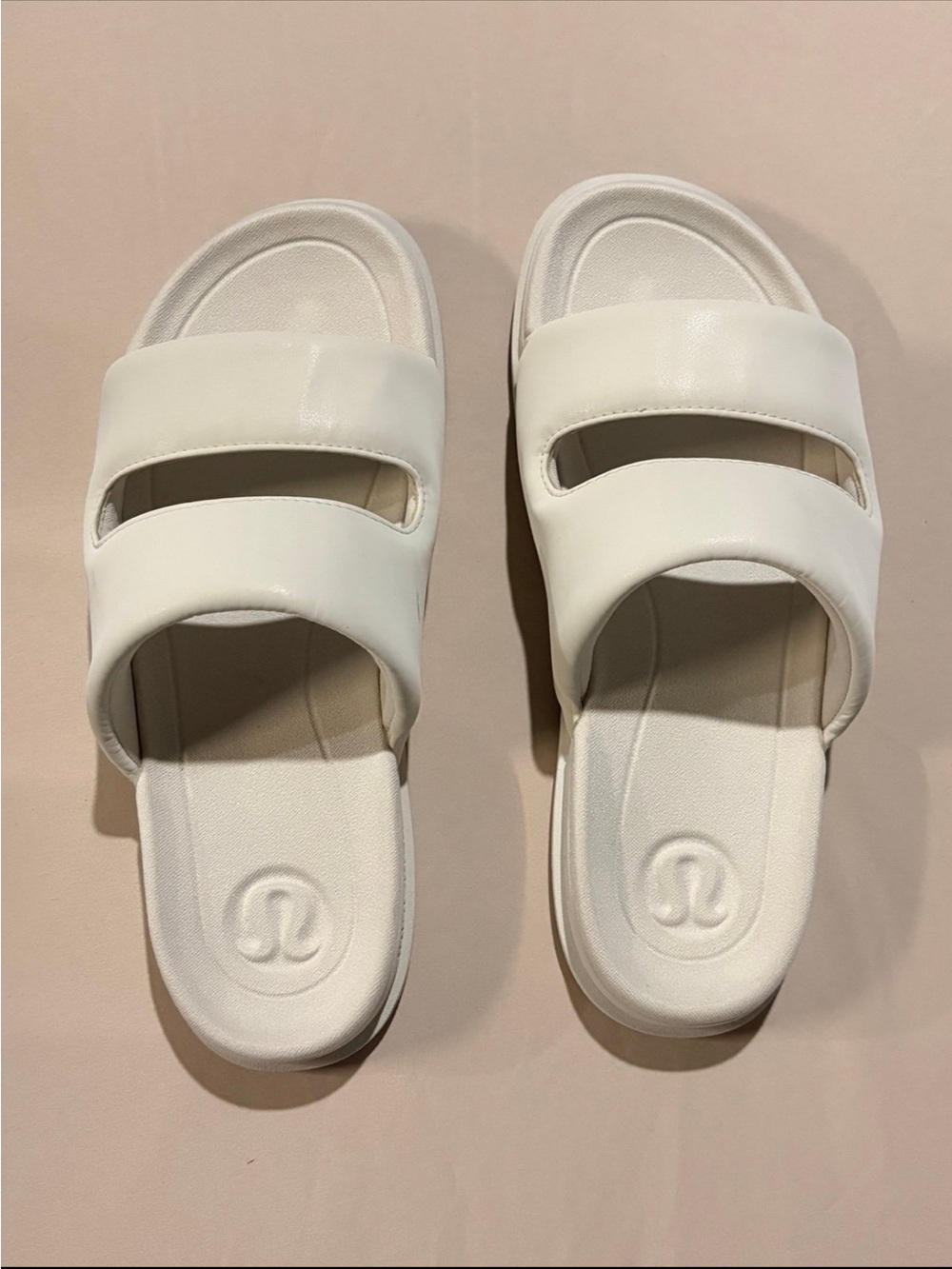LULULEMON RESTFEEL WOMANS SLIDE